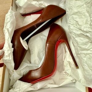 Christian Louboutin So Kate Brown pump 120mm